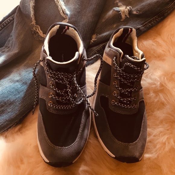 Tommy Hilfiger woman’s shoes Hillary’s size 8 - Picture 7 of 7